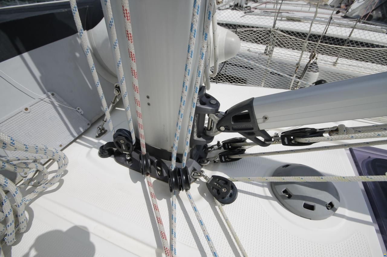 Bavaria Cruiser 37