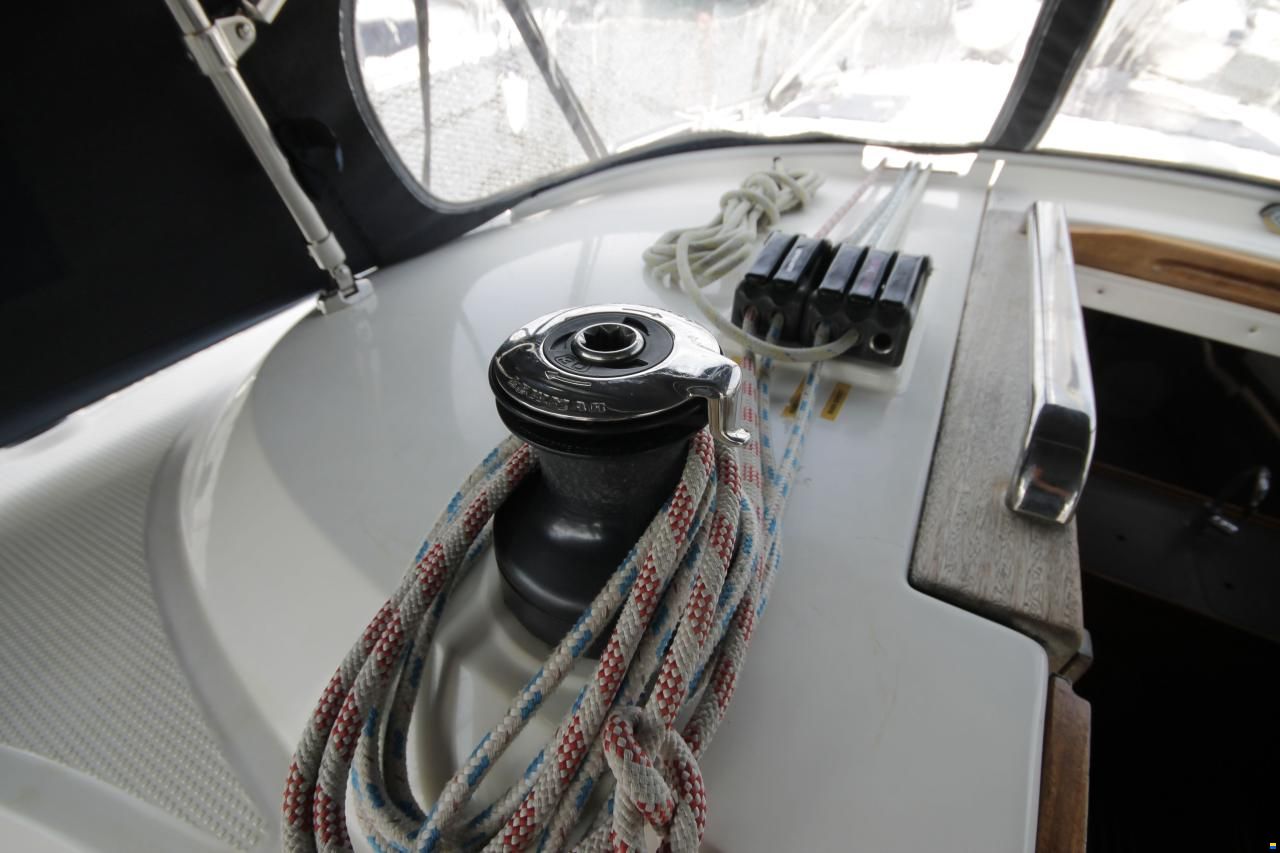 Bavaria Cruiser 37