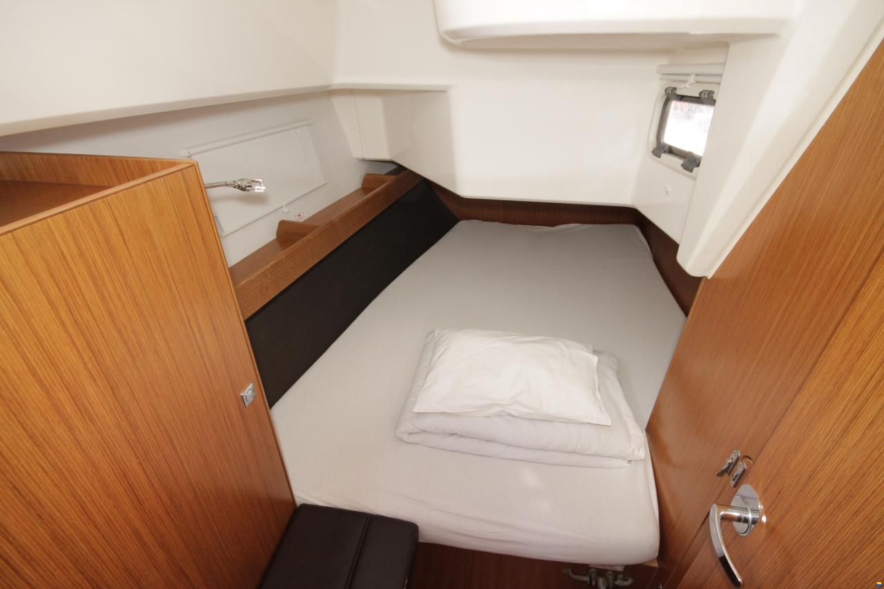 Bavaria Cruiser 37