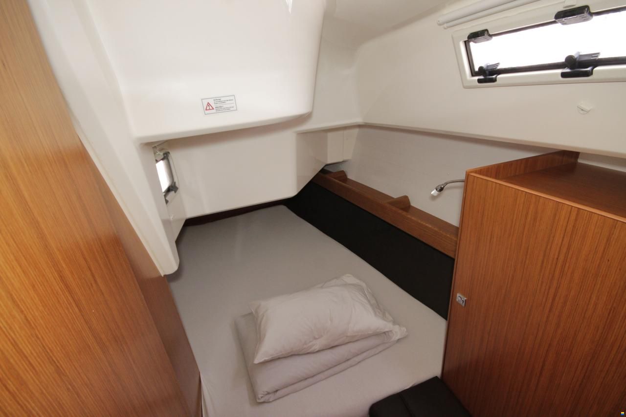 Bavaria Cruiser 37
