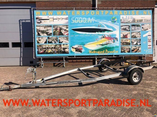 Stallingstrailer 1-asser