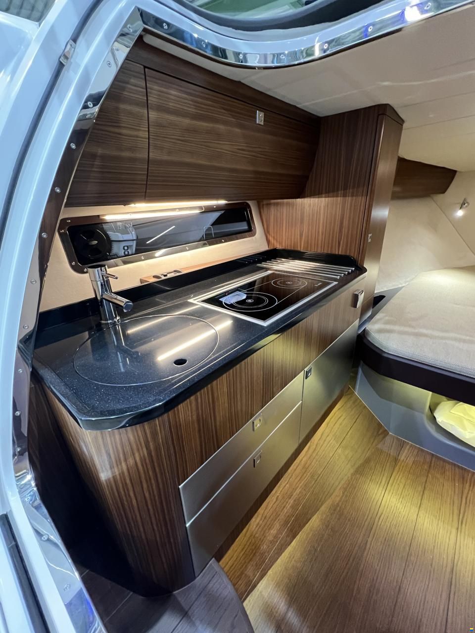 Windy 32 Grand Zonda