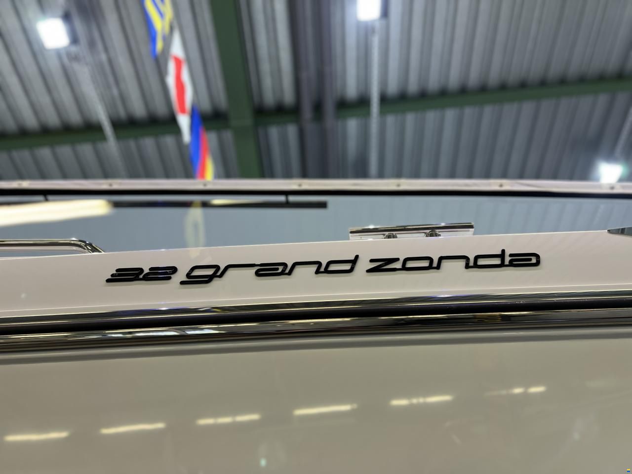 Windy 32 Grand Zonda