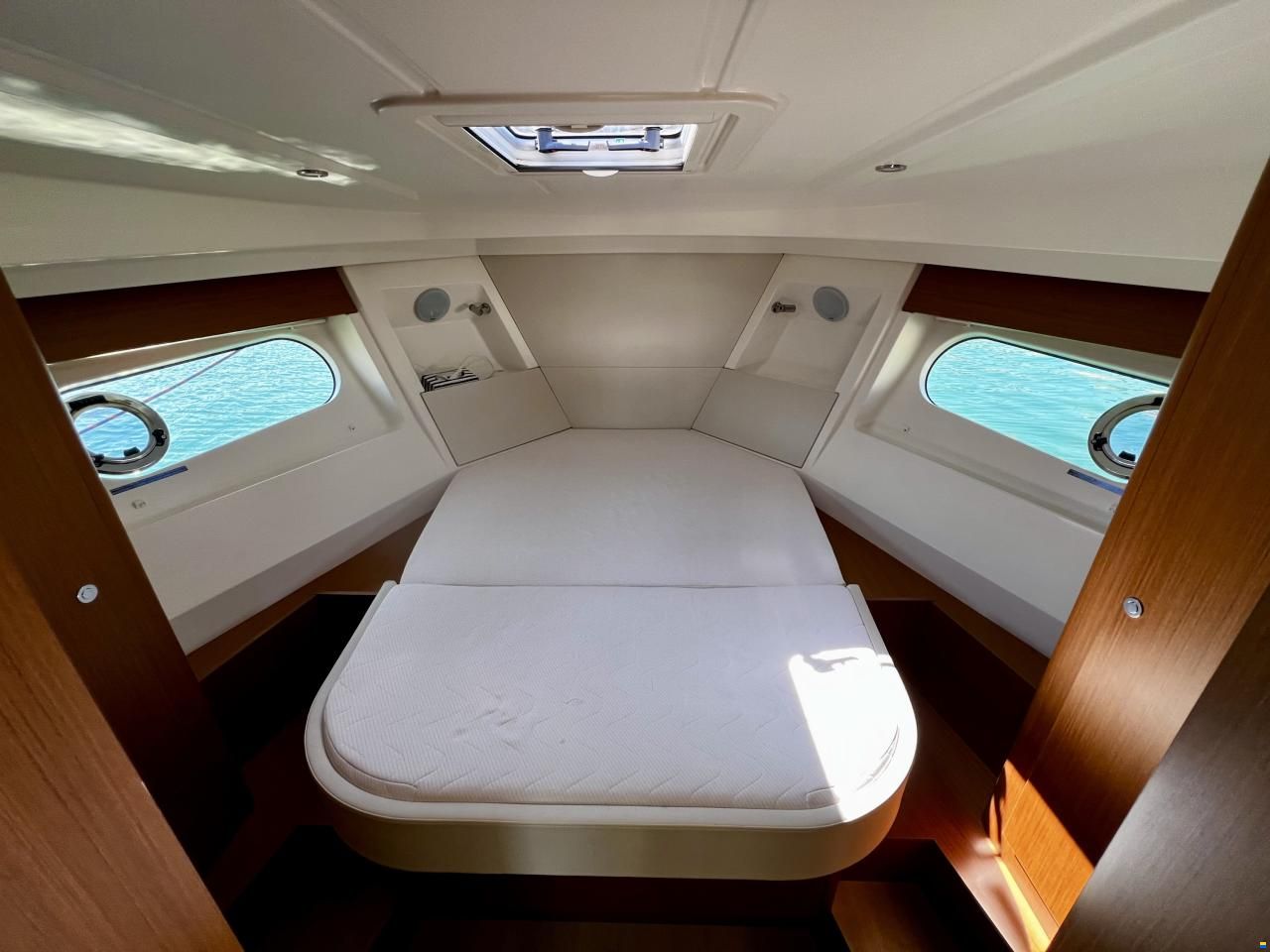 Beneteau Swift Trawler 35