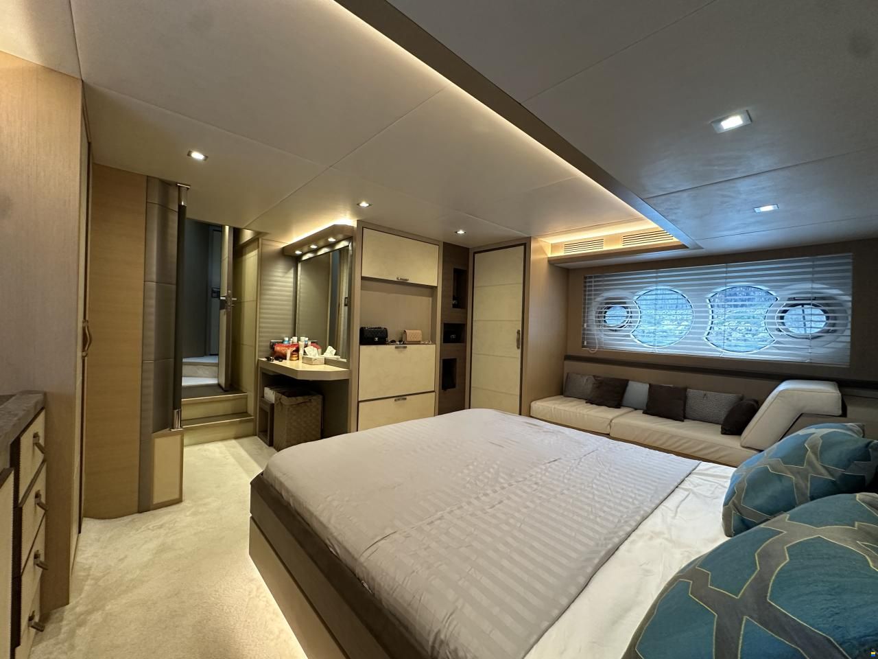 Monte Carlo Yachts MCY 65