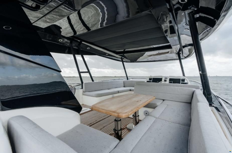 Monte Carlo Yachts MCY 65