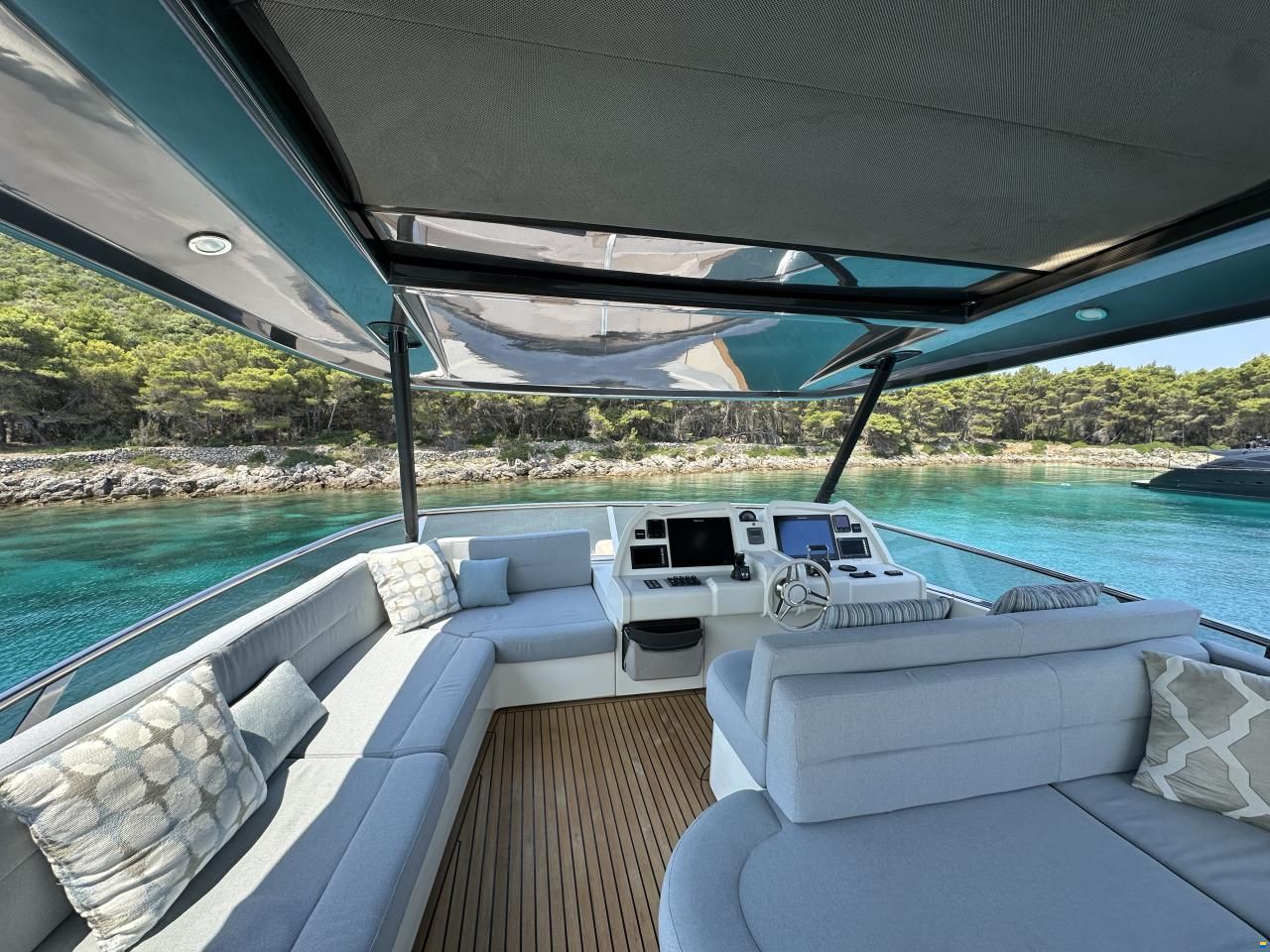 Monte Carlo Yachts MCY 65