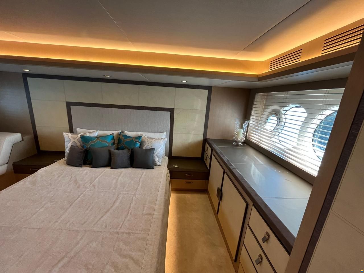 Monte Carlo Yachts MCY 65