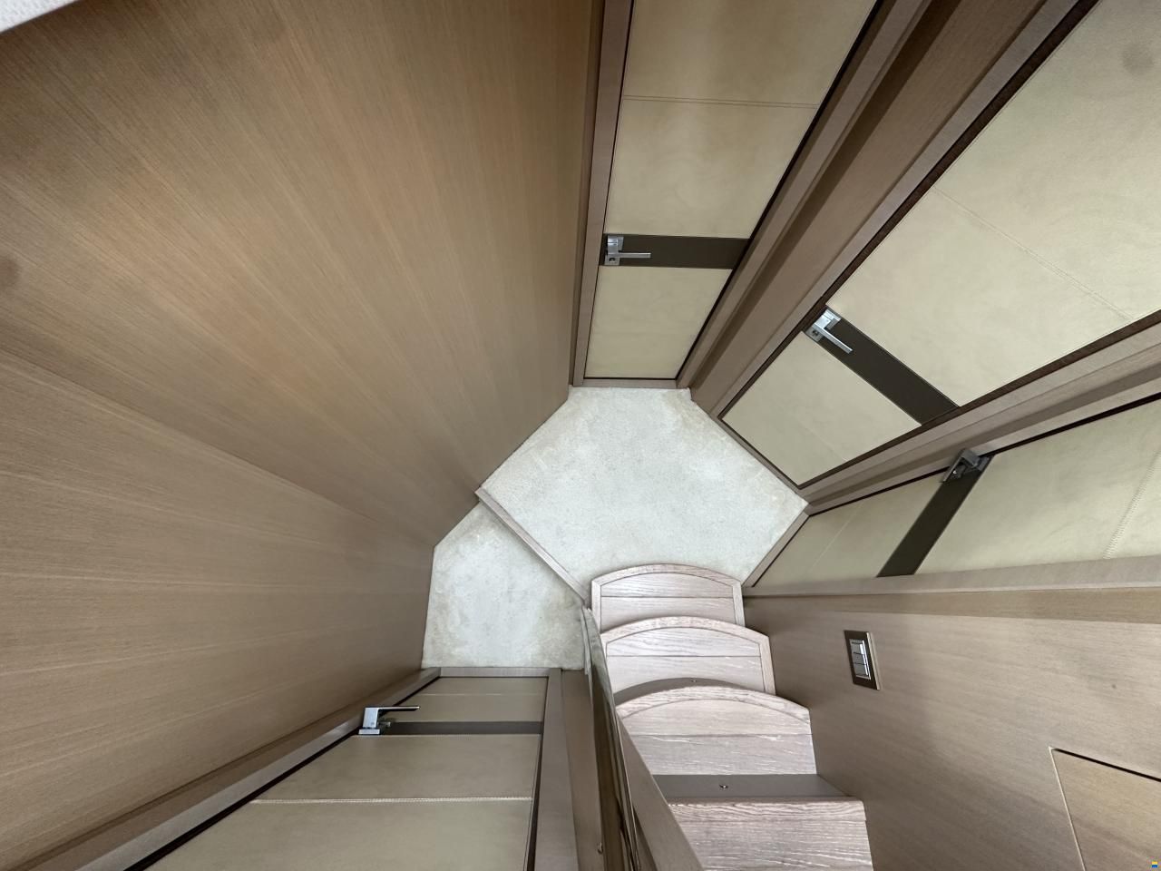 Monte Carlo Yachts MCY 65