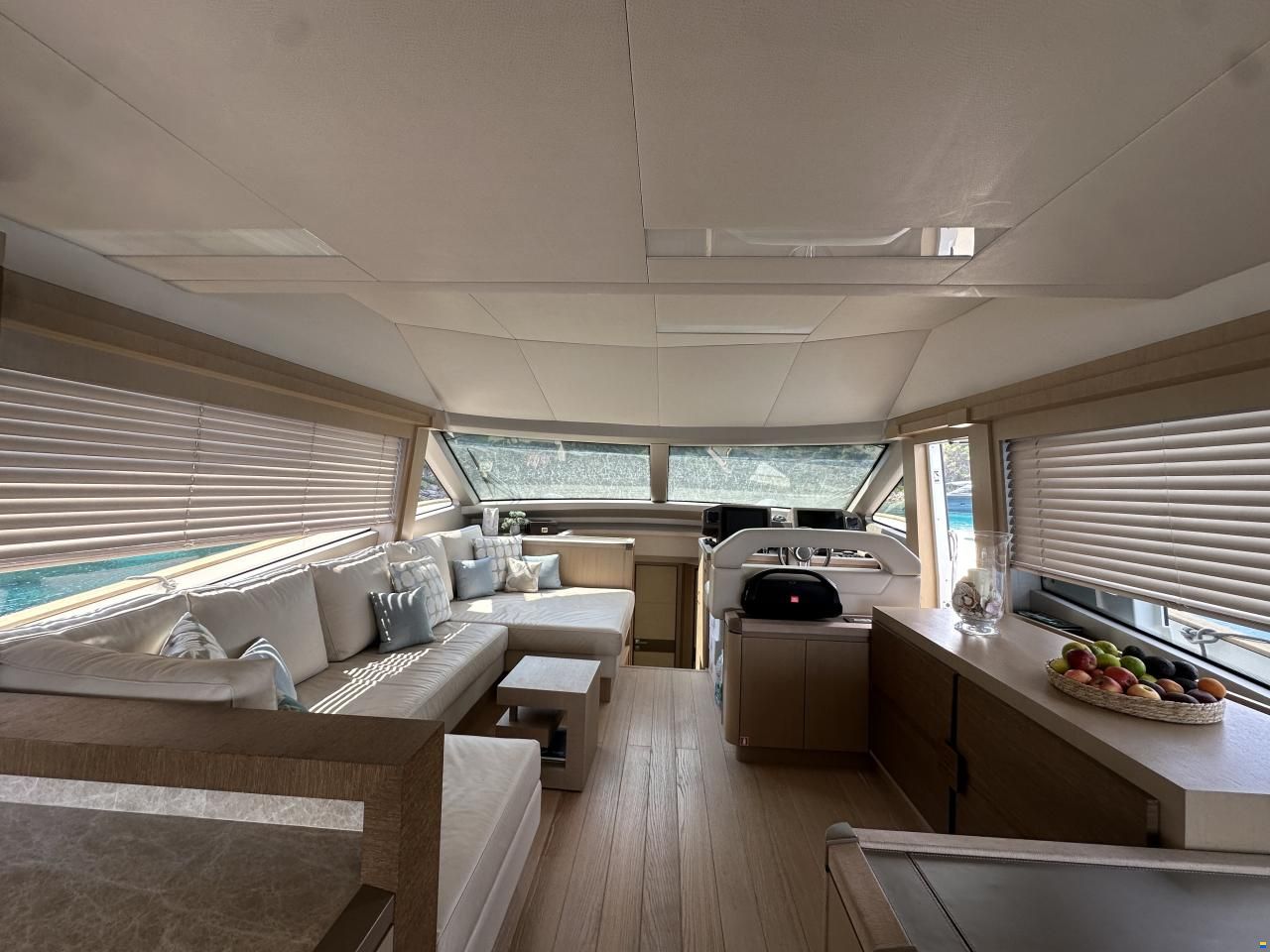 Monte Carlo Yachts MCY 65