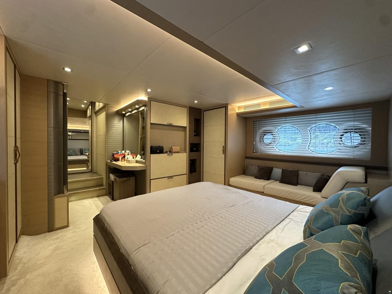 Monte Carlo Yachts MCY 65