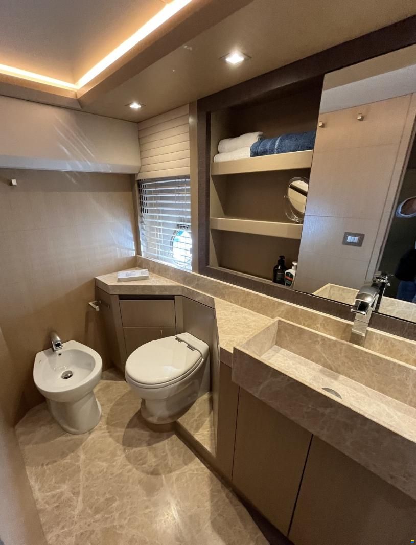 Monte Carlo Yachts MCY 65