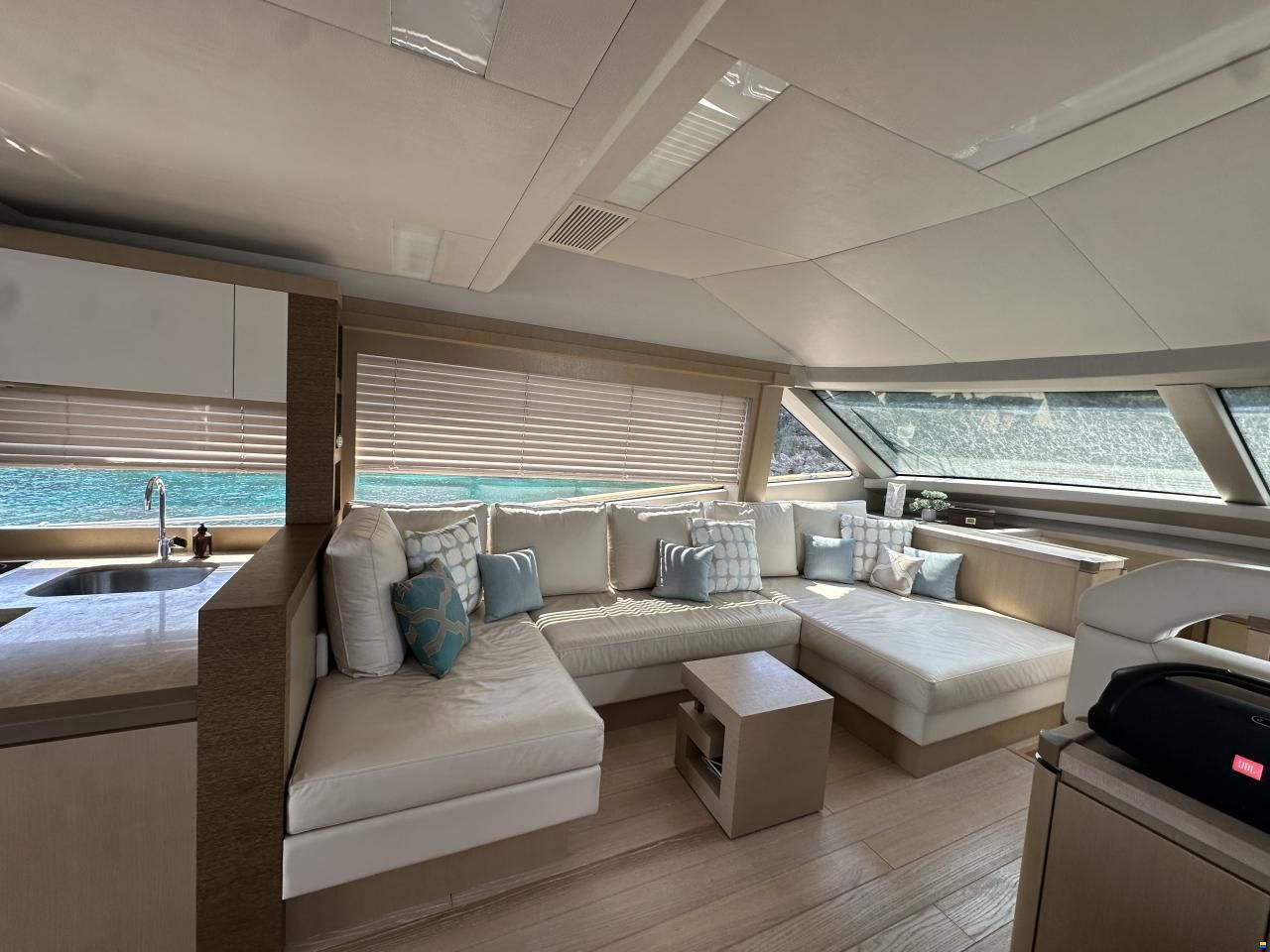 Monte Carlo Yachts MCY 65
