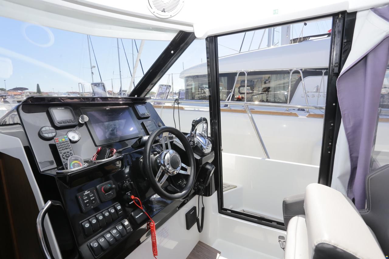 Jeanneau Merry Fisher 1095