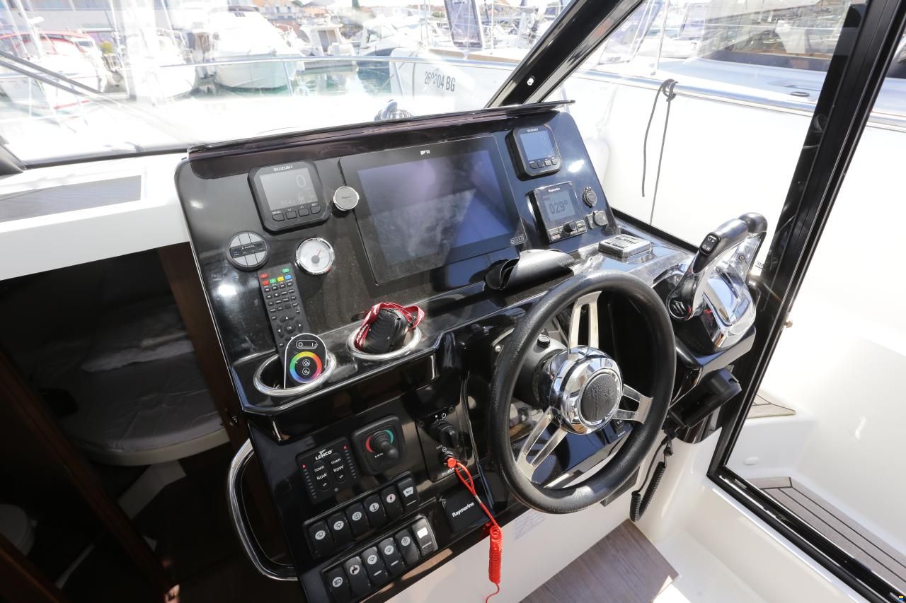 Jeanneau Merry Fisher 1095