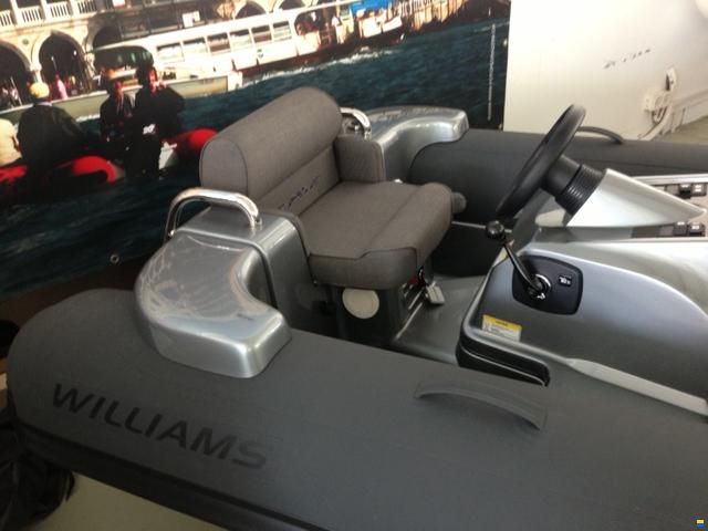 Williams Sportjet 325