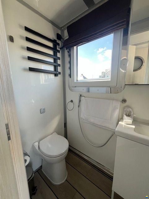 Nordic Season 47 Sea37 CE-C Houseboat