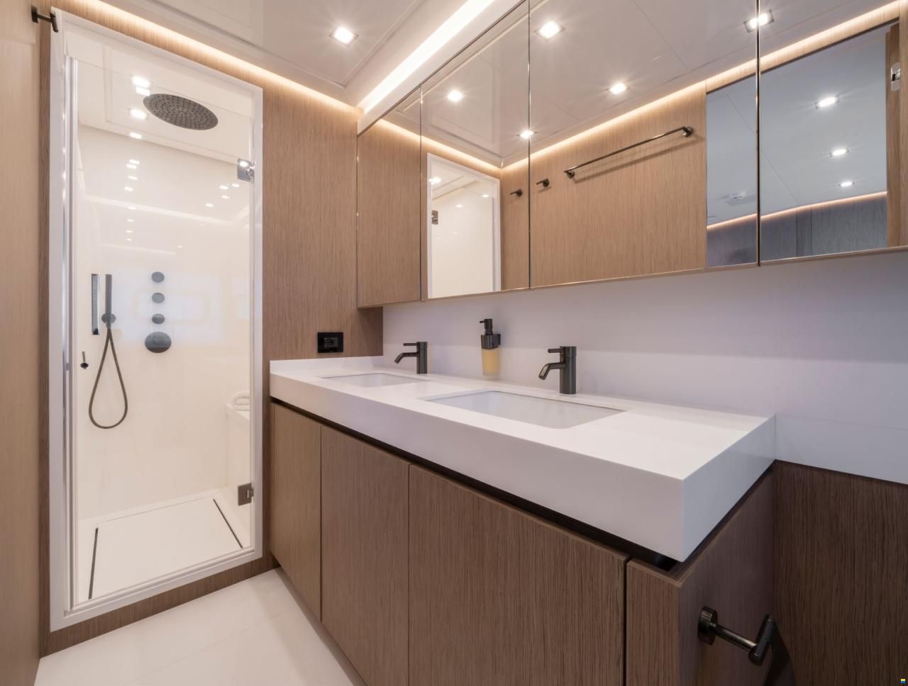 AB Yachts AB 100 Superfast