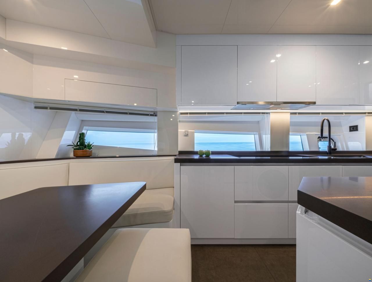 AB Yachts AB 100 Superfast