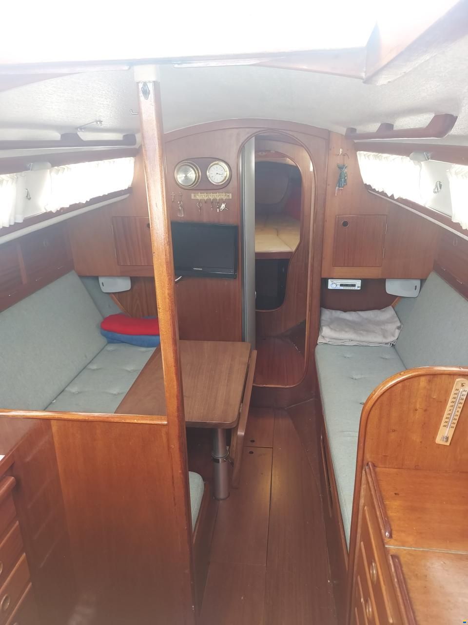 Hallberg-Rassy Mistress 32