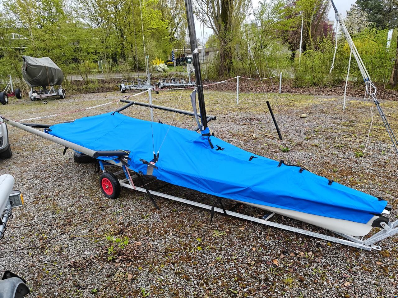 Ovington Musto Skiff