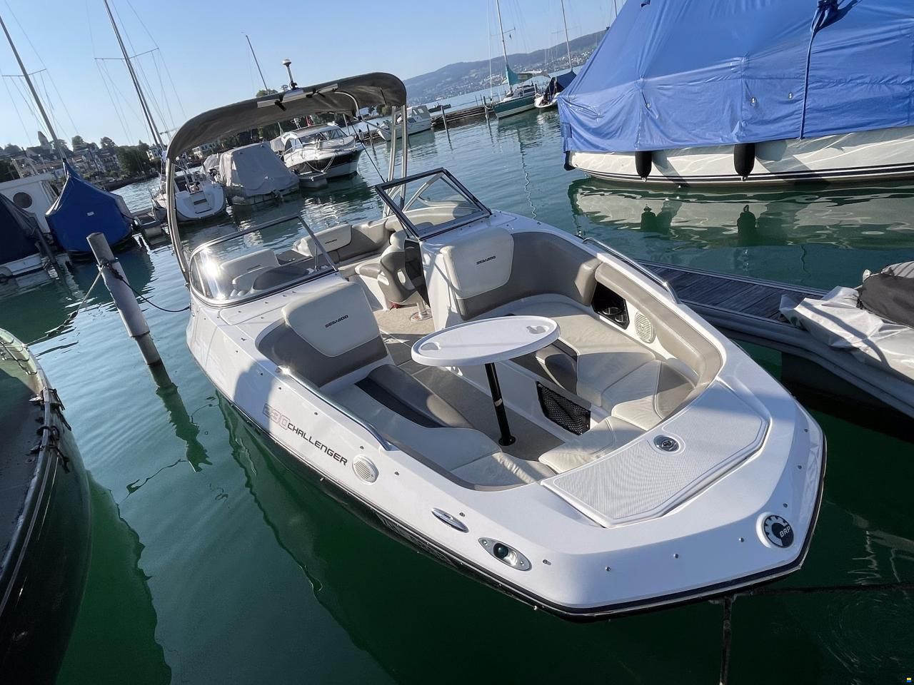Sea-Doo Challenger 230 SE