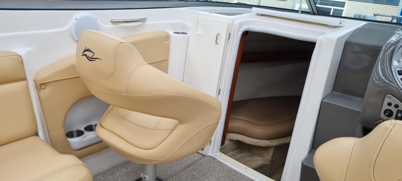 Rinker Captiva 246 Captiva