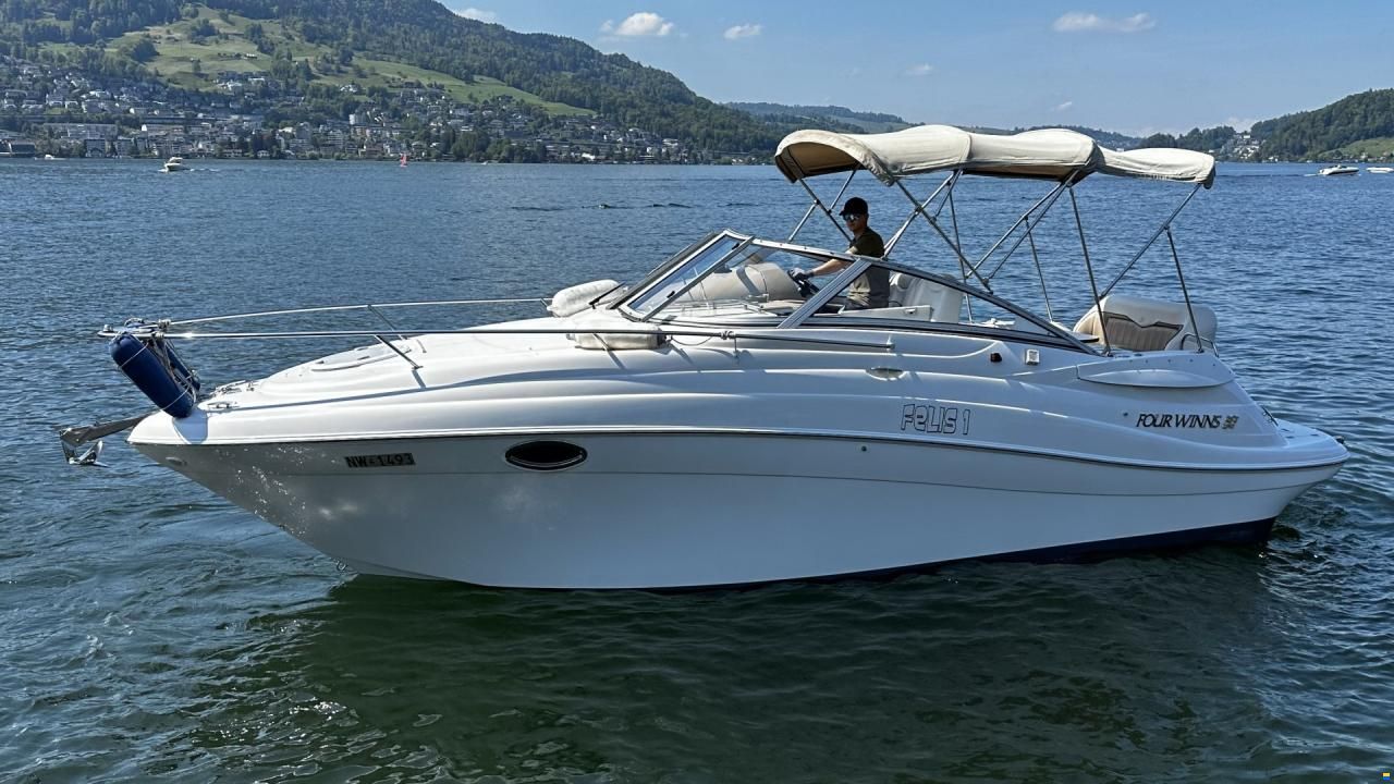 Four Winns Vista 258