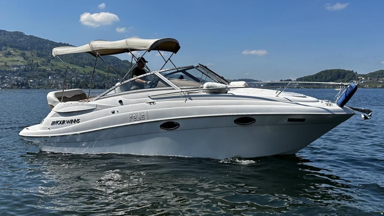 Four Winns Vista 258