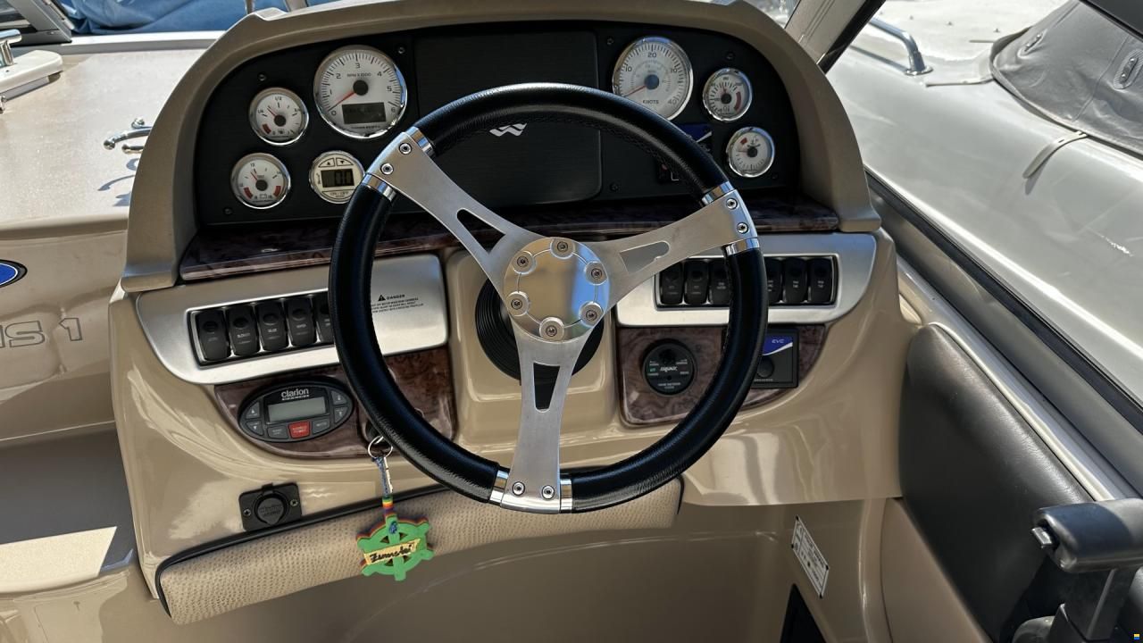 Four Winns Vista 258