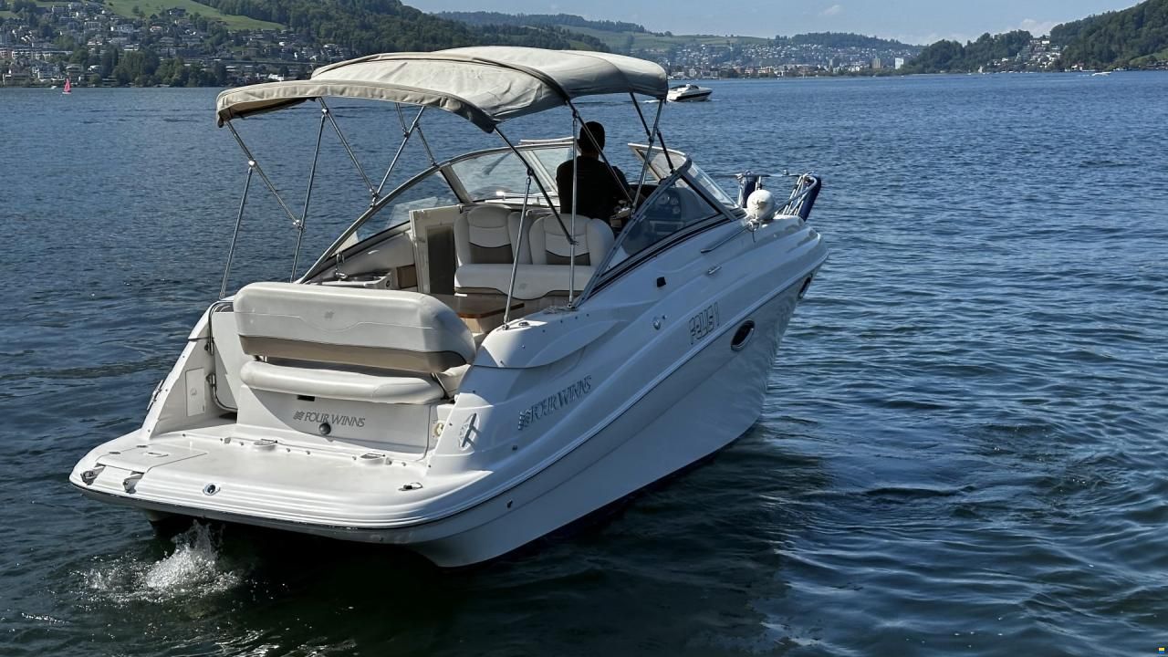 Four Winns Vista 258