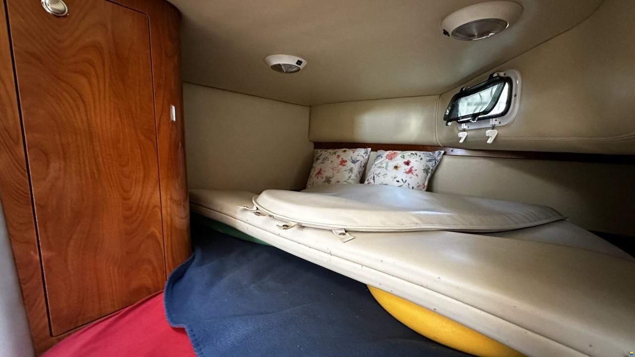 Four Winns Vista 258