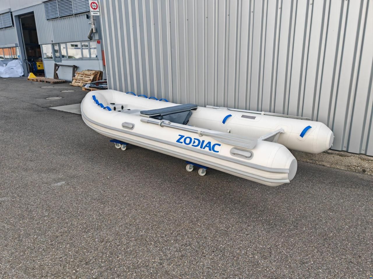 Zodiac NOMAD 3.9 RIB ALU Neo