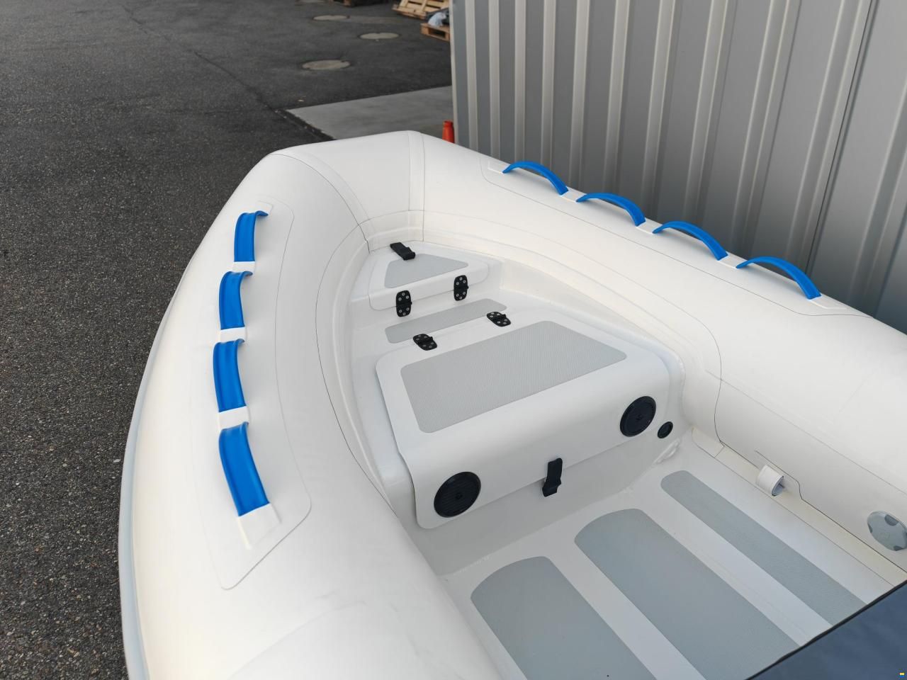 Zodiac NOMAD 3.9 RIB ALU Neo