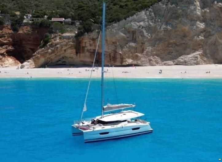Fountaine Pajot Lucia 40