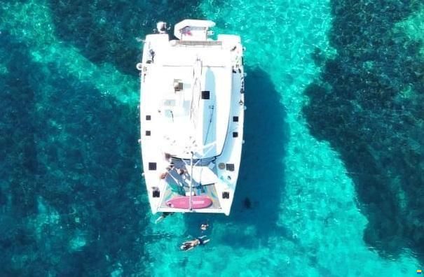 Fountaine Pajot Lucia 40