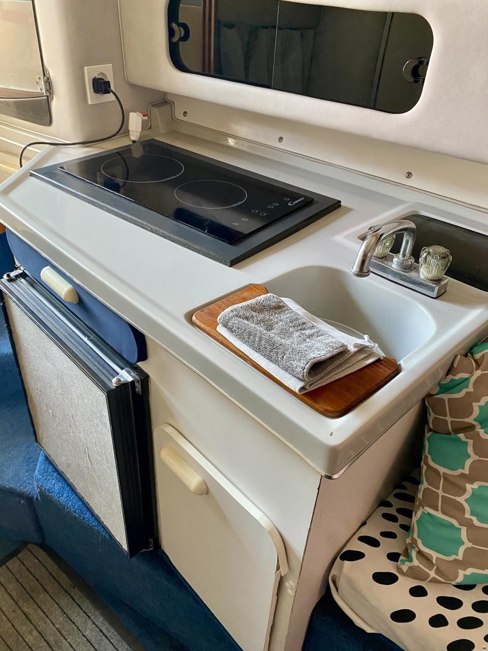 Sea Ray Sundancer 250 DA