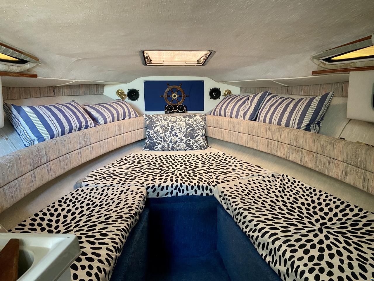 Sea Ray Sundancer 250 DA