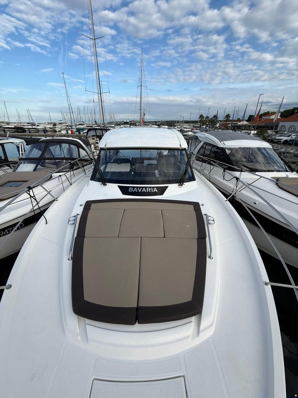 Bavaria SR36HT