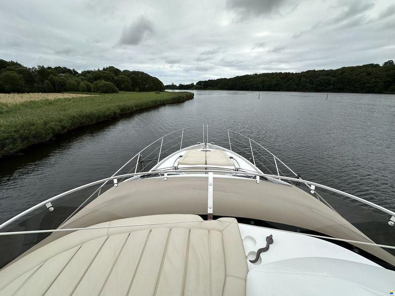 Sunseeker  - Manhattan 53
