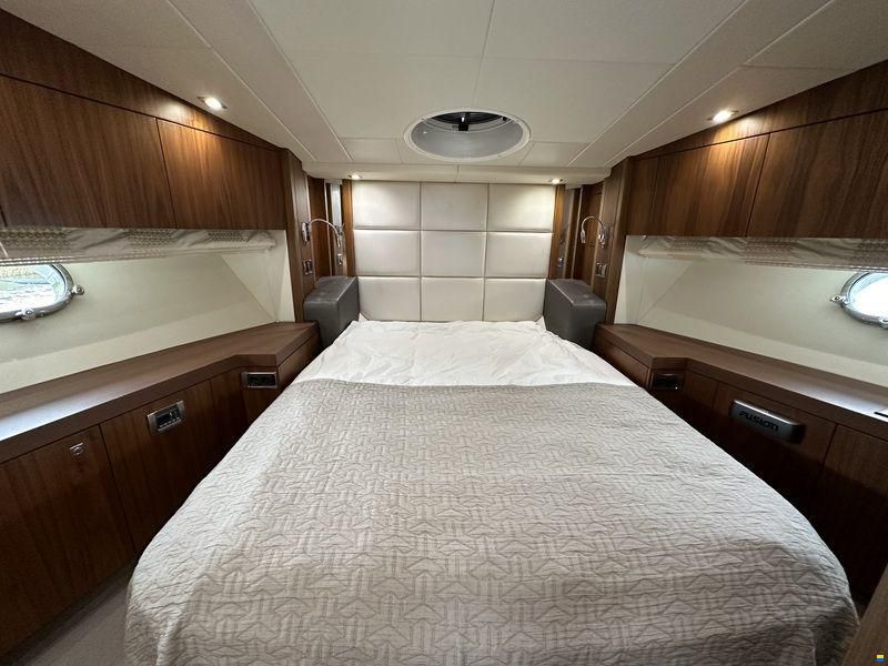 Sunseeker  - Manhattan 53