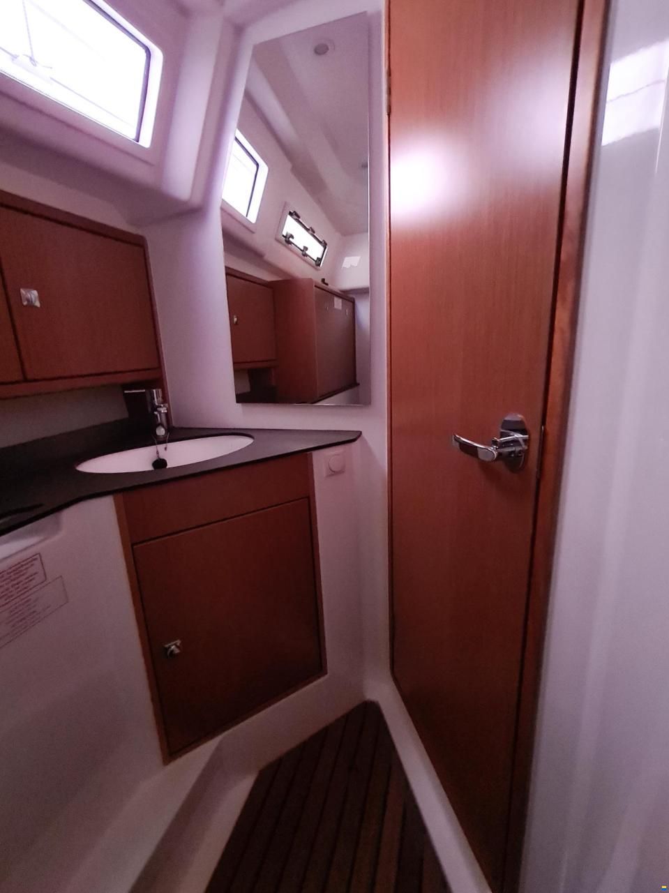 Bavaria Cruiser 33