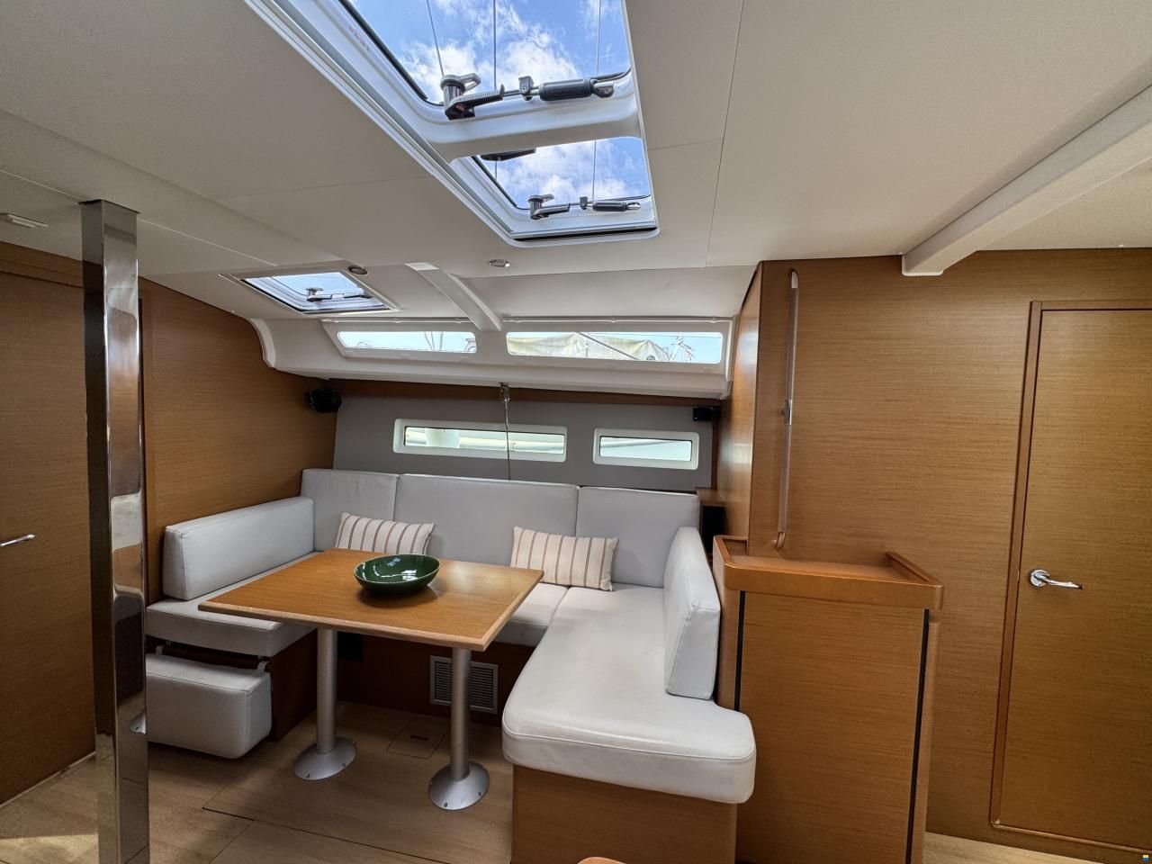 Jeanneau Sun Odyssey 440