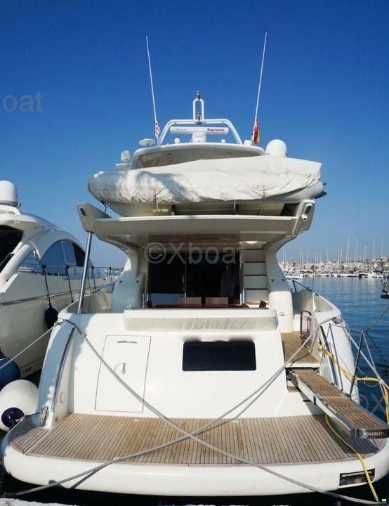 Azimut 68 FLY
