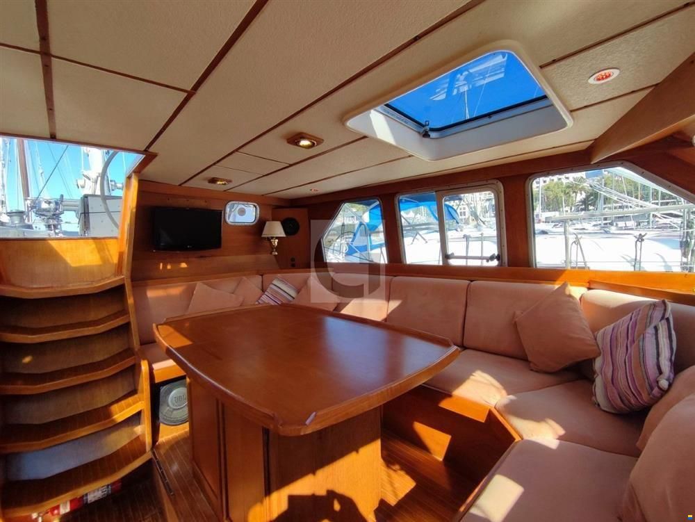 Nauticat 521