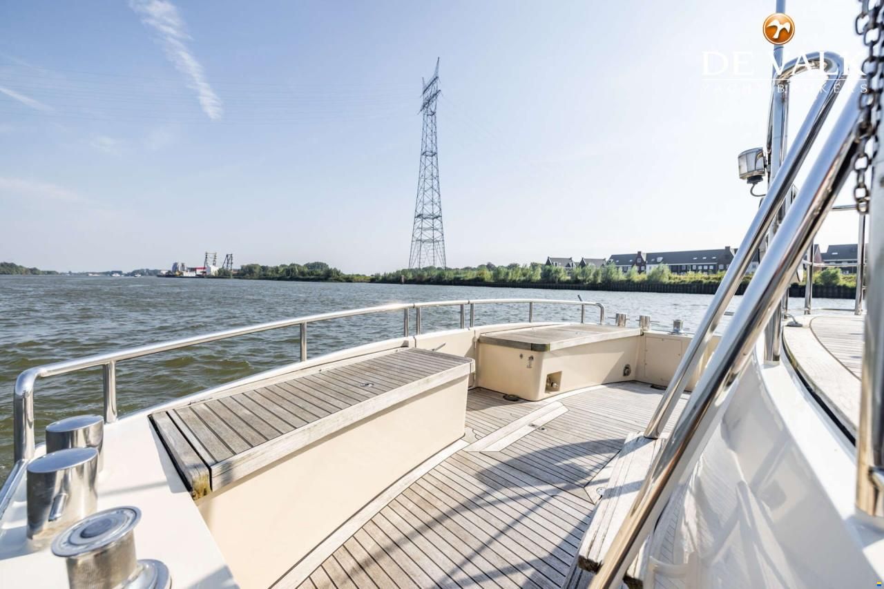 Altena Blue Water Trawler 58