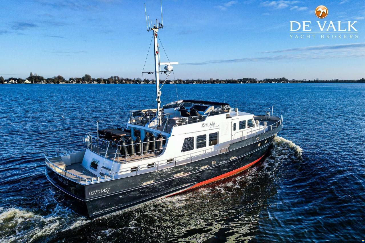 Altena Blue Water Trawler 58