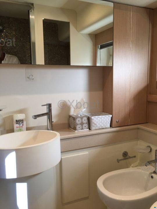 Ferretti 530