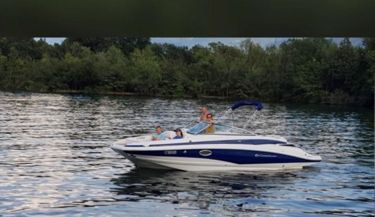 Crownline E4