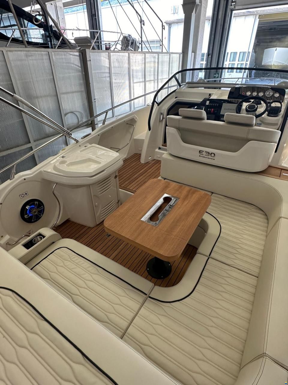 Cranchi Endurance 30